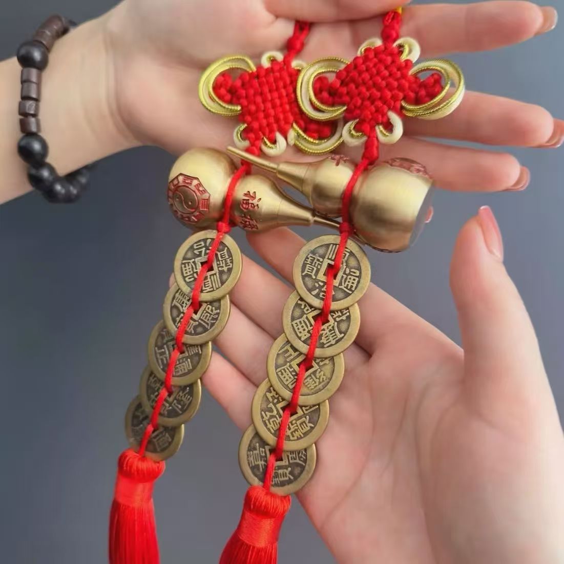 Bagua Fulu Well-being Bronze Calabash with Five Emperor Coins - Auspicious Wealth Knot Hanging Ornament for Entrance/Shop Doors & Balcony Beams, Promoting Prosperity & Talents