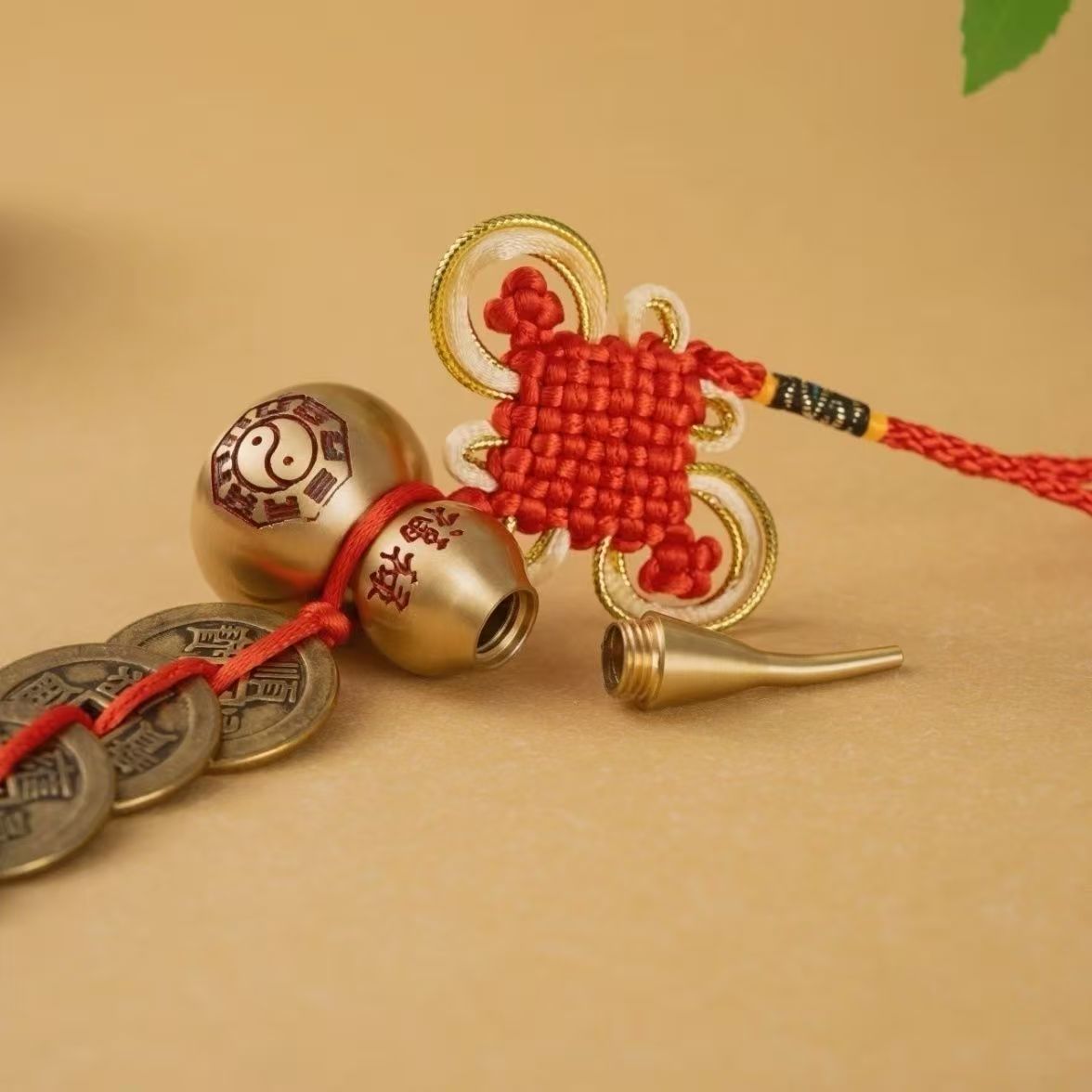 Bagua Fulu Well-being Bronze Calabash with Five Emperor Coins - Auspicious Wealth Knot Hanging Ornament for Entrance/Shop Doors & Balcony Beams, Promoting Prosperity & Talents